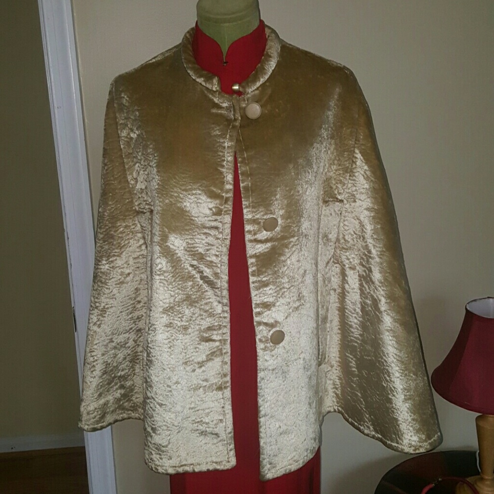 VINTAGE CAPE